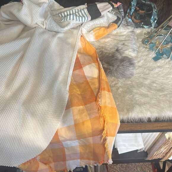 We The Free White Hooded Tunic with Colorful Sleeves S (5175) - Picture 4 of 6